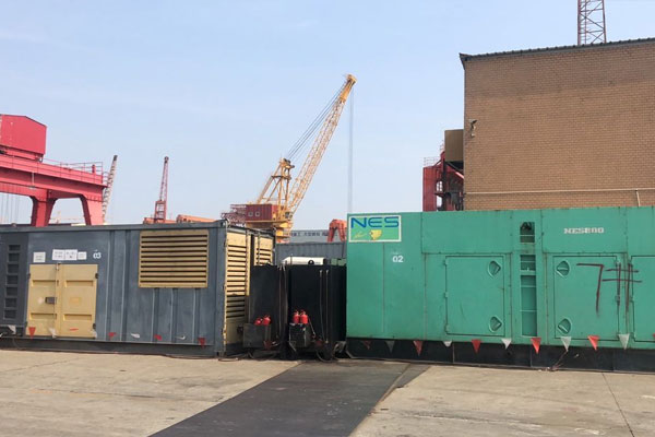 嵊泗发电机出租空气滤清器的清洁频率是多少？